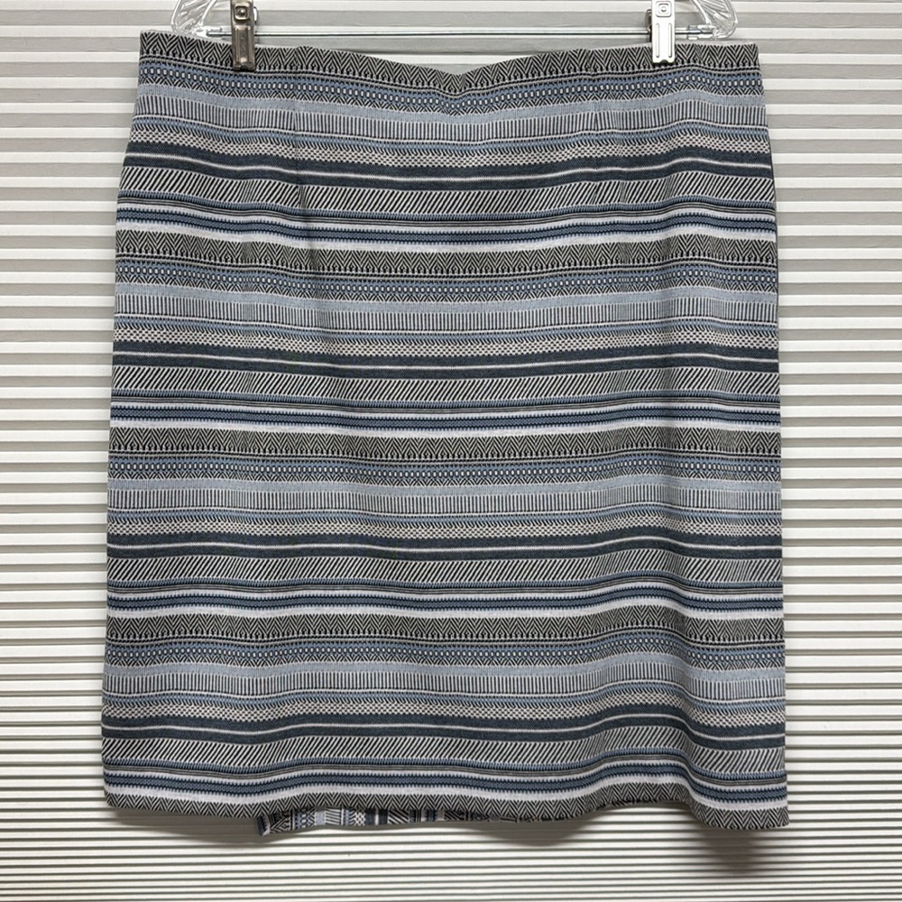 J. Jill NWT Blue Breeze Mountain Pull On Faux Wrap Mini Skirt Size Large - Picture 4 of 8